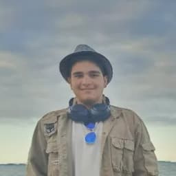 Erdem Ö. profil fotoğrafı