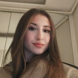 Eslem G. profil fotoğrafı