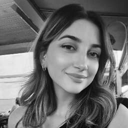 Eslem O. profil fotoğrafı
