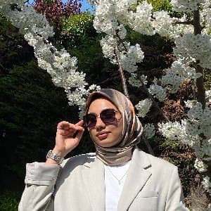 Esma T. profil fotoğrafı