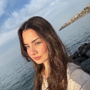 Esma T. profil fotoğrafı