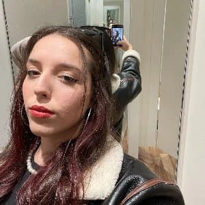 Esma U. profil fotoğrafı
