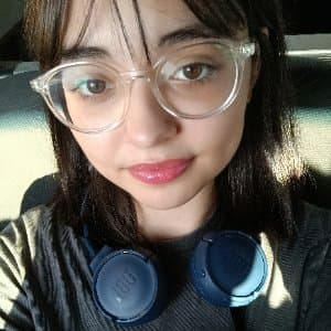Esmanur K. profil fotoğrafı