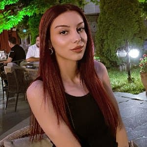 Esmanur K. profil fotoğrafı