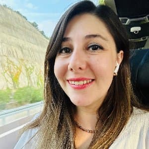 Esra A. profil fotoğrafı