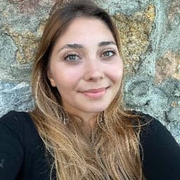 Esra A. profil fotoğrafı