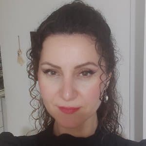 Esra E. profil fotoğrafı