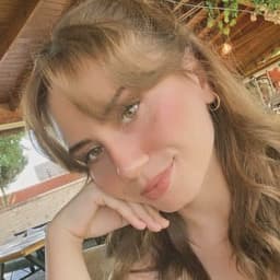 Esra K. profil fotoğrafı