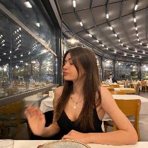 Esra O. profil fotoğrafı