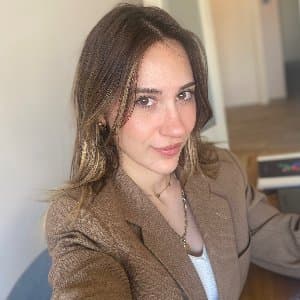 Esra Ö. profil fotoğrafı