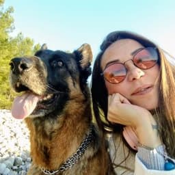 Hande Y. profil fotoğrafı