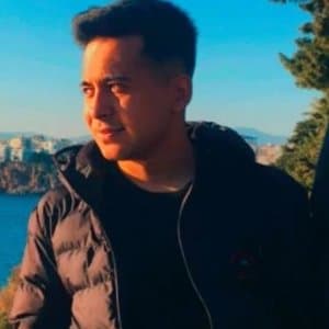 Hüsnü A. profil fotoğrafı