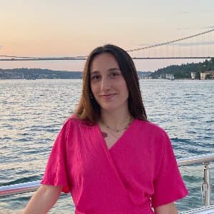 İkra Ç. profil fotoğrafı