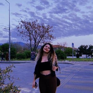 İlayda Ü. profil fotoğrafı