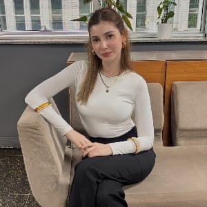 İnci V. profil fotoğrafı