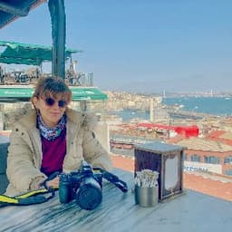 İpek F. profil fotoğrafı