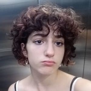 İrem A. profil fotoğrafı