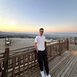 İsmail Y. profil fotoğrafı