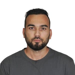 İzzet Ö. profil fotoğrafı
