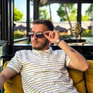 Kayra B. profil fotoğrafı