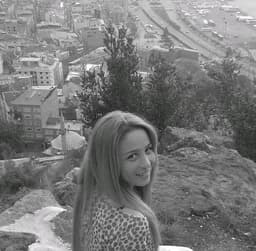 Hülya Ç. profil fotoğrafı