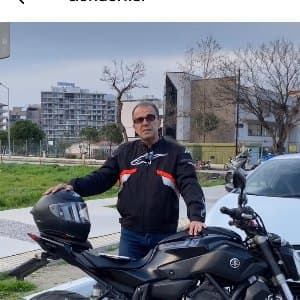 Lütfü E. profil fotoğrafı