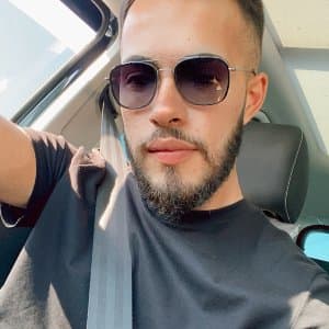 Melih T. profil fotoğrafı