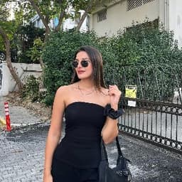 Melis Ç. profil fotoğrafı