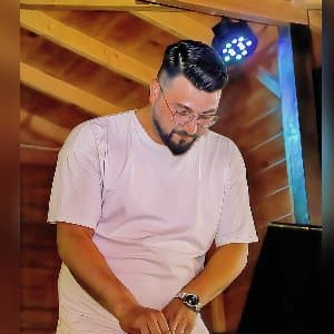 Mert Ç. profil fotoğrafı