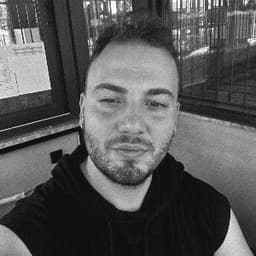 Mert Ö. profil fotoğrafı