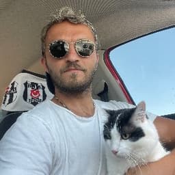 Mücahit A. profil fotoğrafı