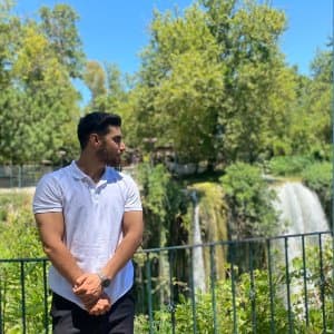 Muzaffer U. profil fotoğrafı