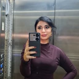 Nazlı B. profil fotoğrafı