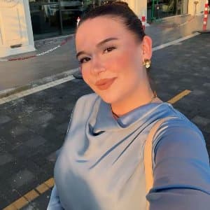 Nimet Y. profil fotoğrafı