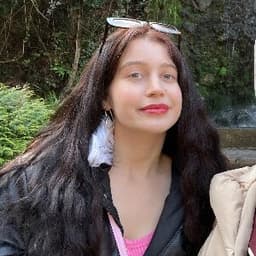 Nisa F. profil fotoğrafı