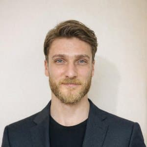 Oğuz A. profil fotoğrafı