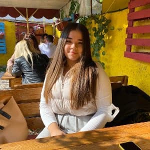 Özge P. profil fotoğrafı