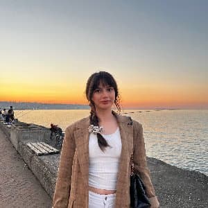 Özge K. profil fotoğrafı