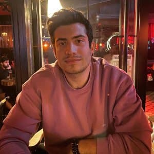 Özgün Ö. profil fotoğrafı