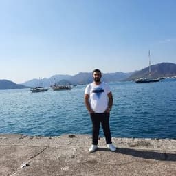 Özgür Ö. profil fotoğrafı