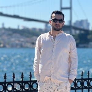 Reza R. profil fotoğrafı