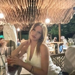 Sena İ. profil fotoğrafı