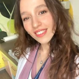 Sümeyye B. profil fotoğrafı