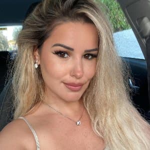 Tuğçe İ. profil fotoğrafı