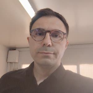Uğur Y. profil fotoğrafı