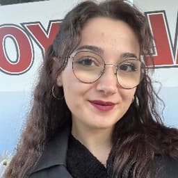 Yağmur Ç. profil fotoğrafı