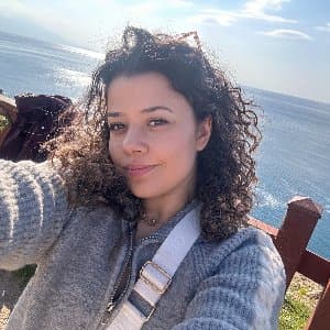Yağmur Y. profil fotoğrafı