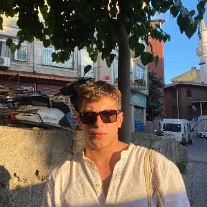 Yavuz B. profil fotoğrafı