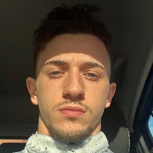 Yiğit B. profil fotoğrafı
