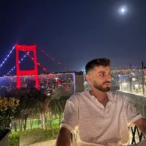 Yiğit Ö. profil fotoğrafı